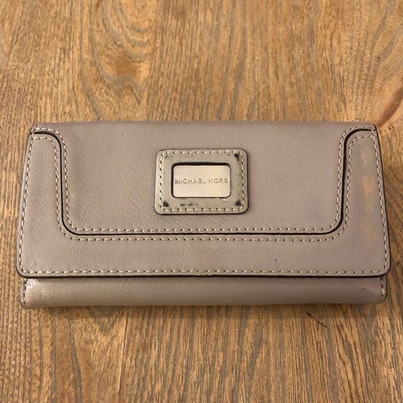 Michael Kors Handbags - Michael Kors Gray Wallet